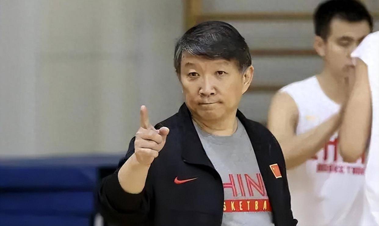 关于宫鲁鸣：国内篮球联赛水平不高，看完日本特点感觉不太好说的信息