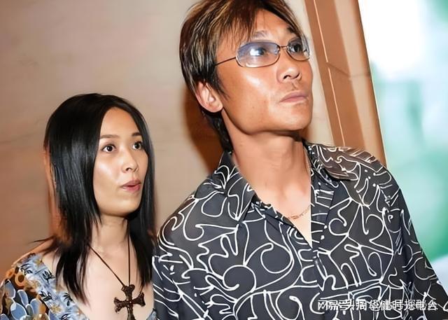开云体育官网中国-包含那个让那英“未婚生子”的前国脚高峰，20年后现在过得怎么样？的词条